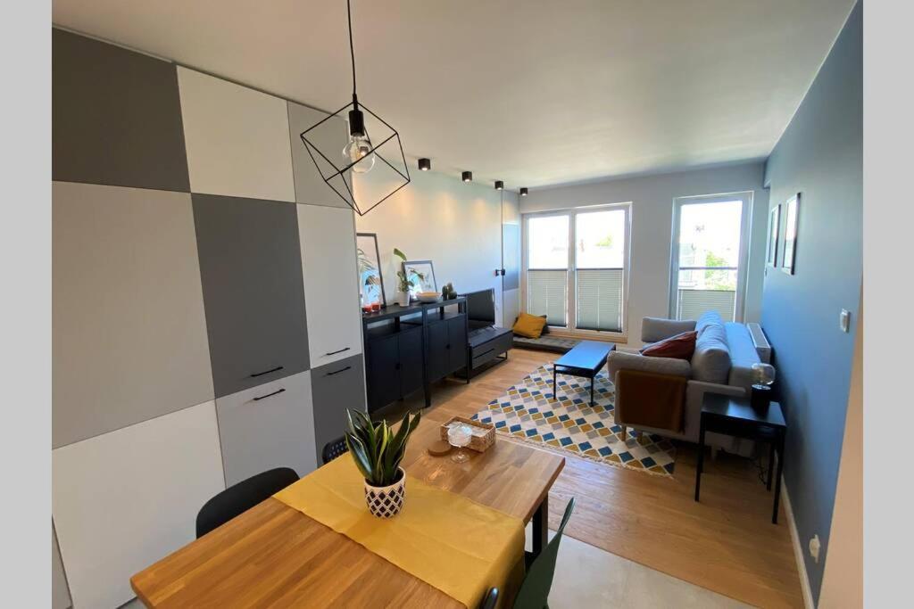Апартаменты Apartament Na Wodnej Лодзь Экстерьер фото